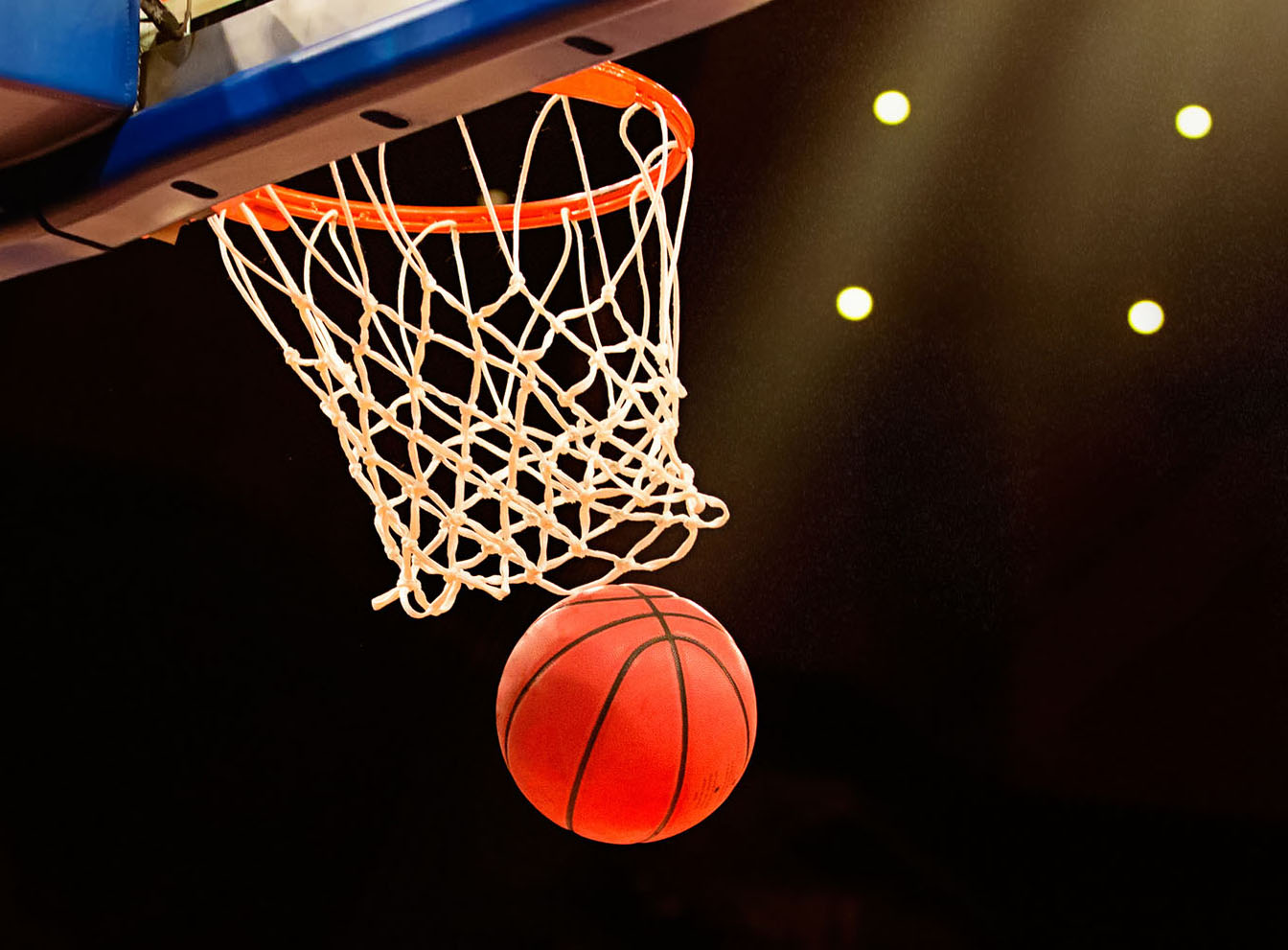 Jr. Huskies basketball hosts summer camp