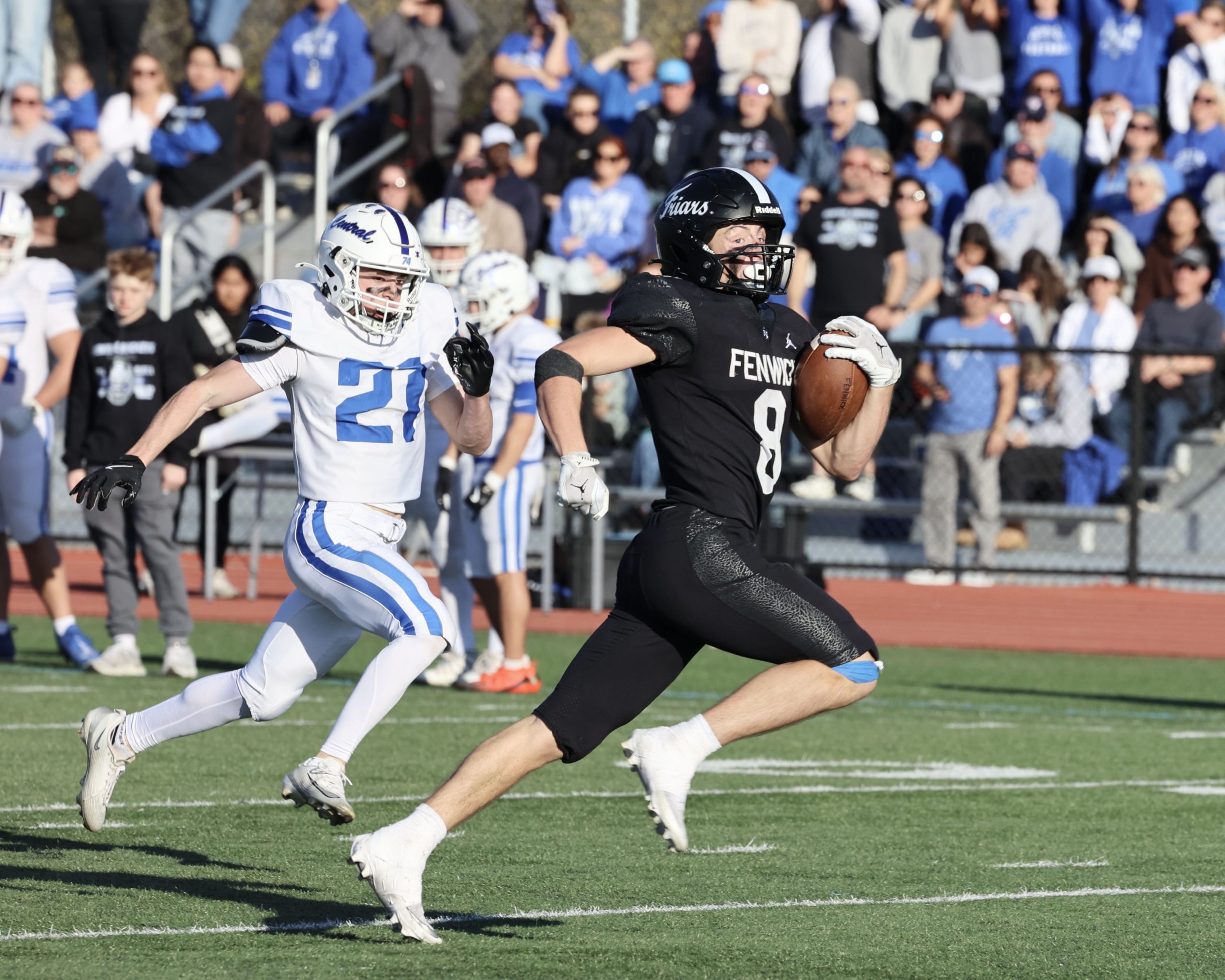 Fenwick’s Jake Thies commits to Iowa football  